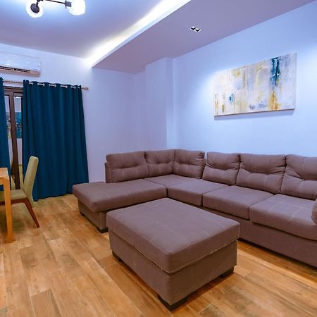 Travelholic New Cairo Residence Bagian luar foto