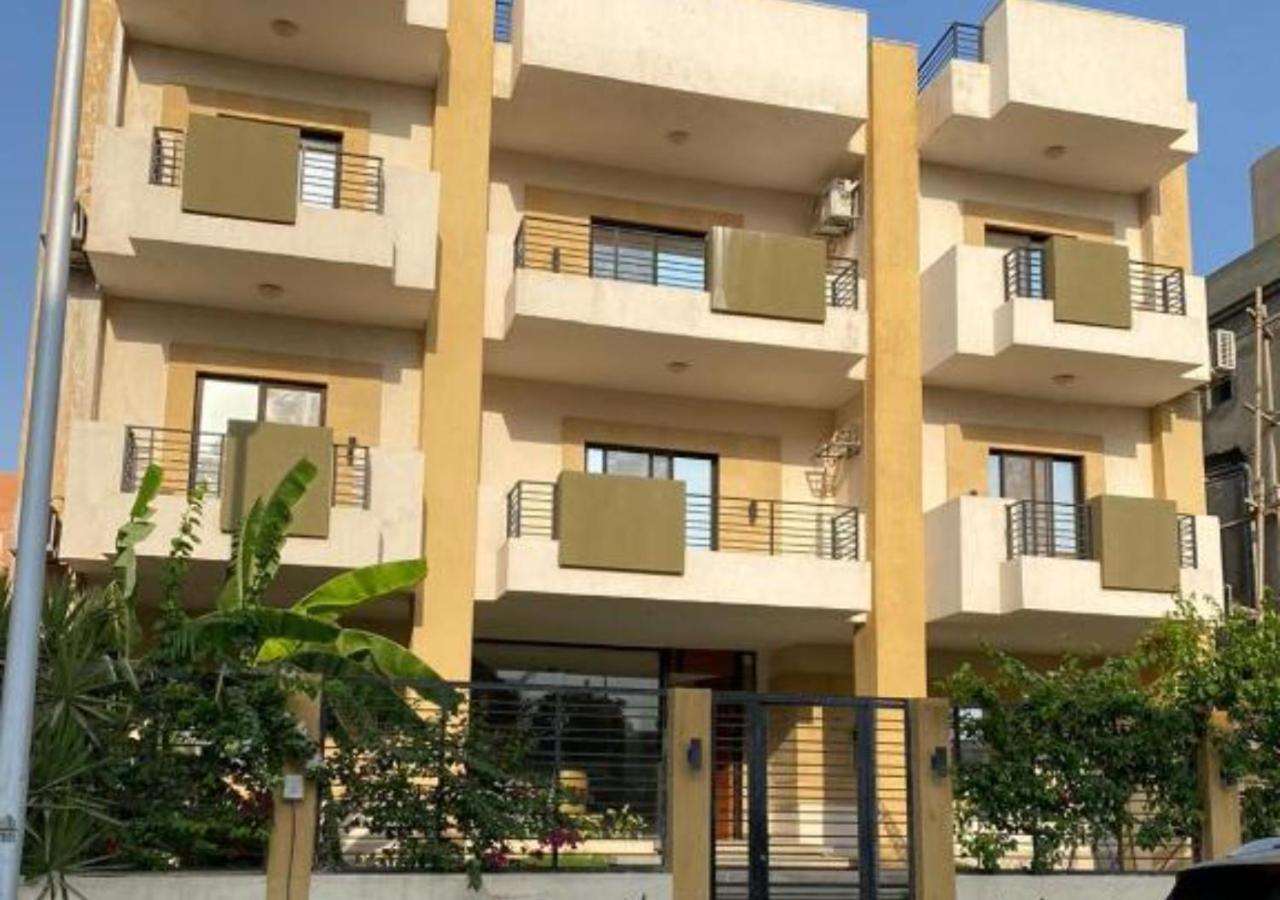 Travelholic New Cairo Residence Bagian luar foto